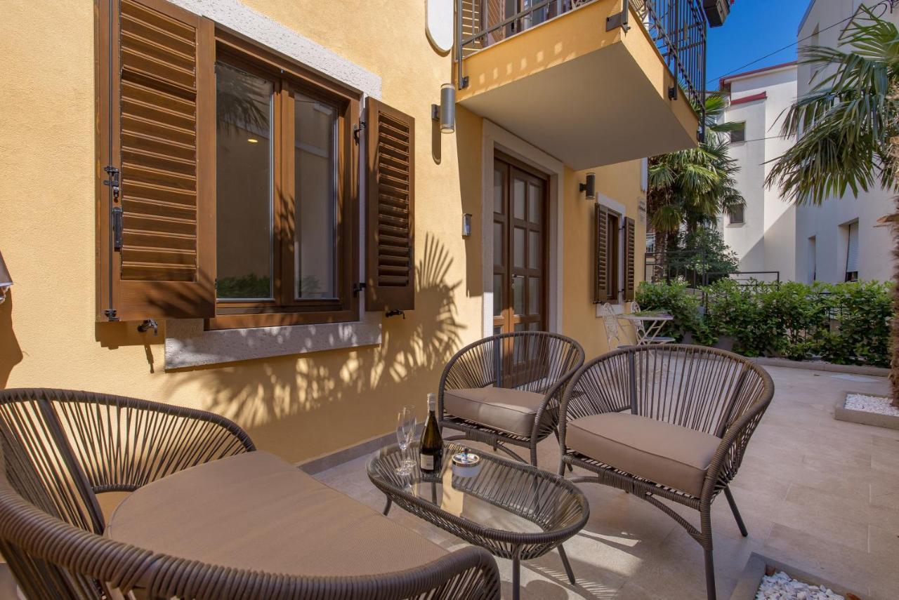Apartmani Dogas Crikvenica Bagian luar foto