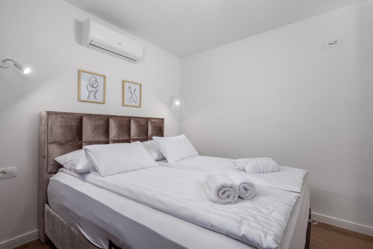 Apartmani Dogas Crikvenica Bagian luar foto