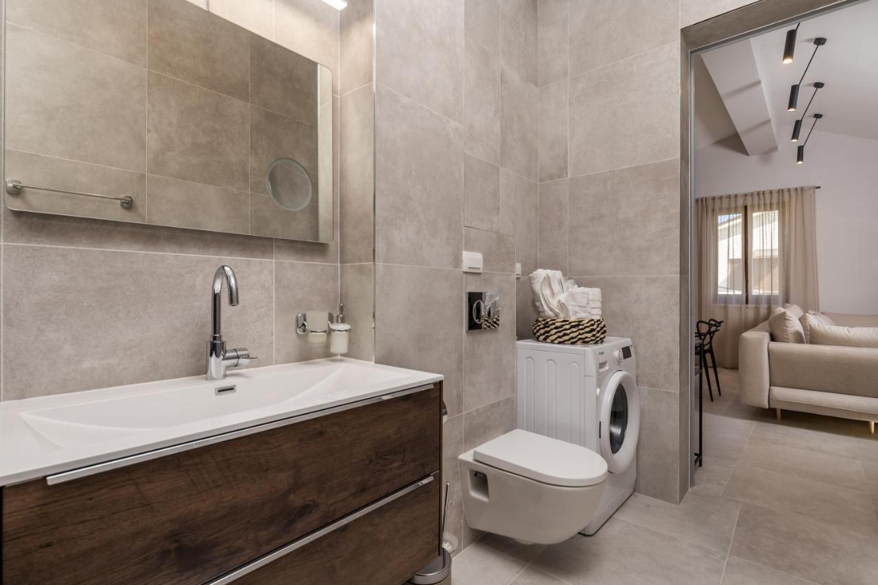 Apartmani Dogas Crikvenica Bagian luar foto