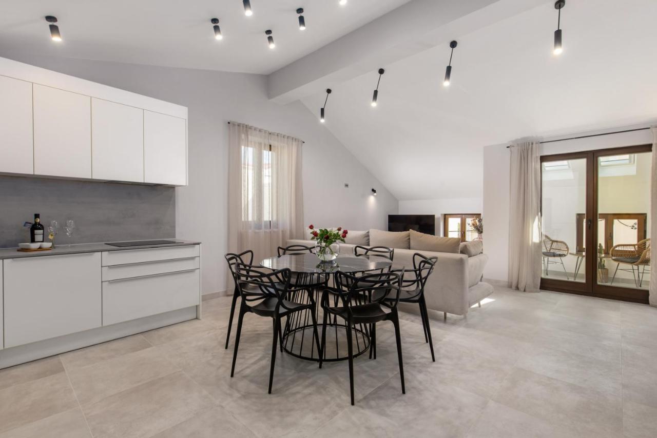 Apartmani Dogas Crikvenica Bagian luar foto
