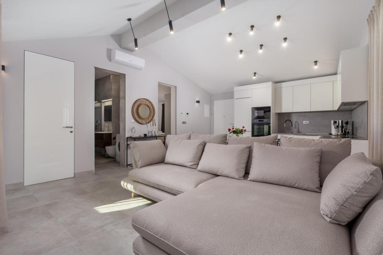 Apartmani Dogas Crikvenica Bagian luar foto