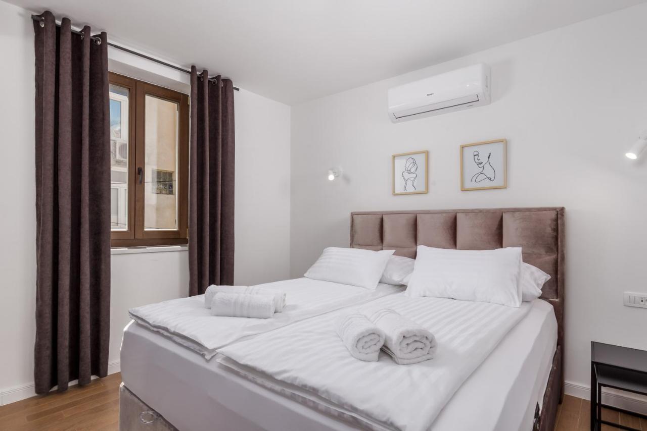 Apartmani Dogas Crikvenica Bagian luar foto
