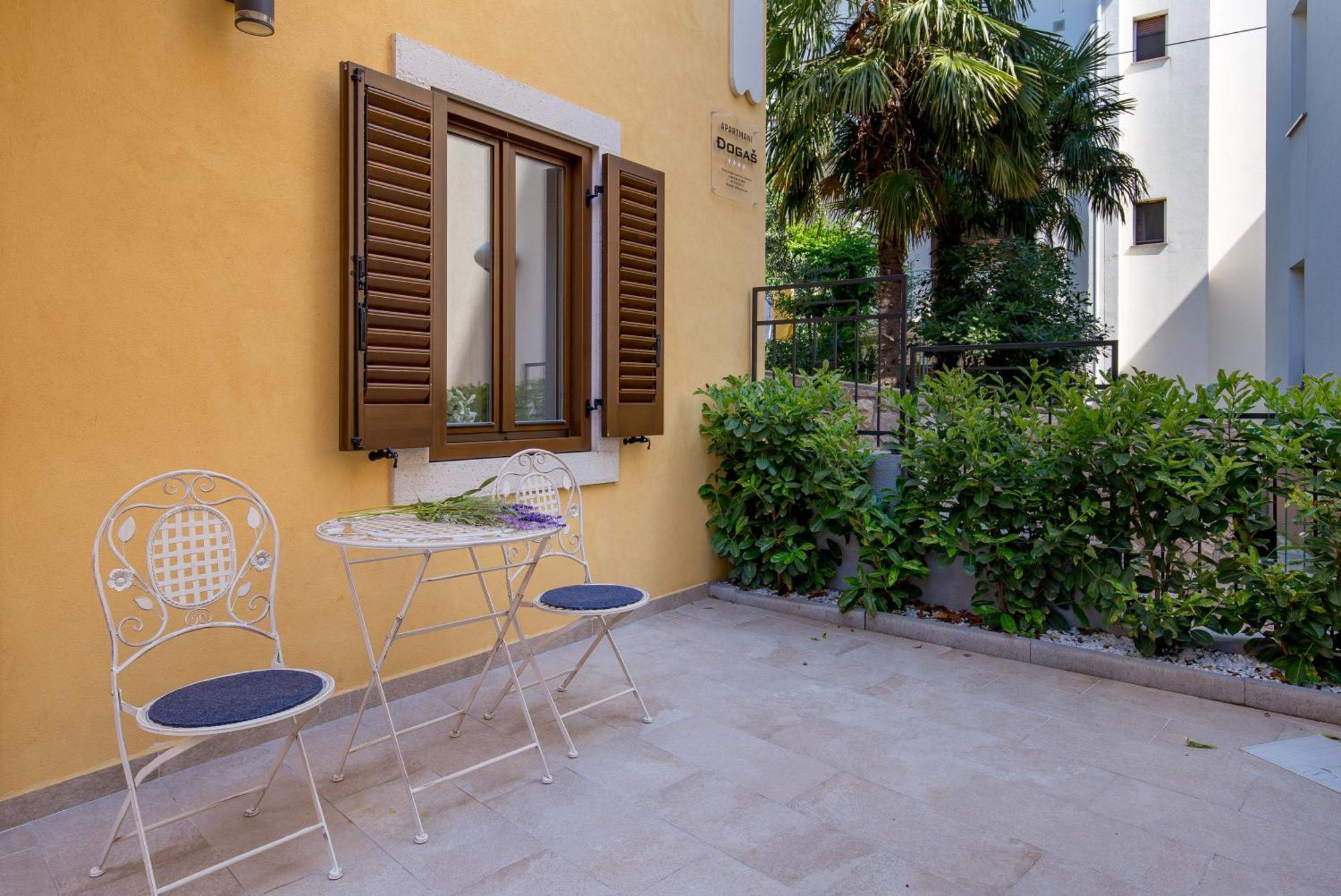 Apartmani Dogas Crikvenica Ruang foto