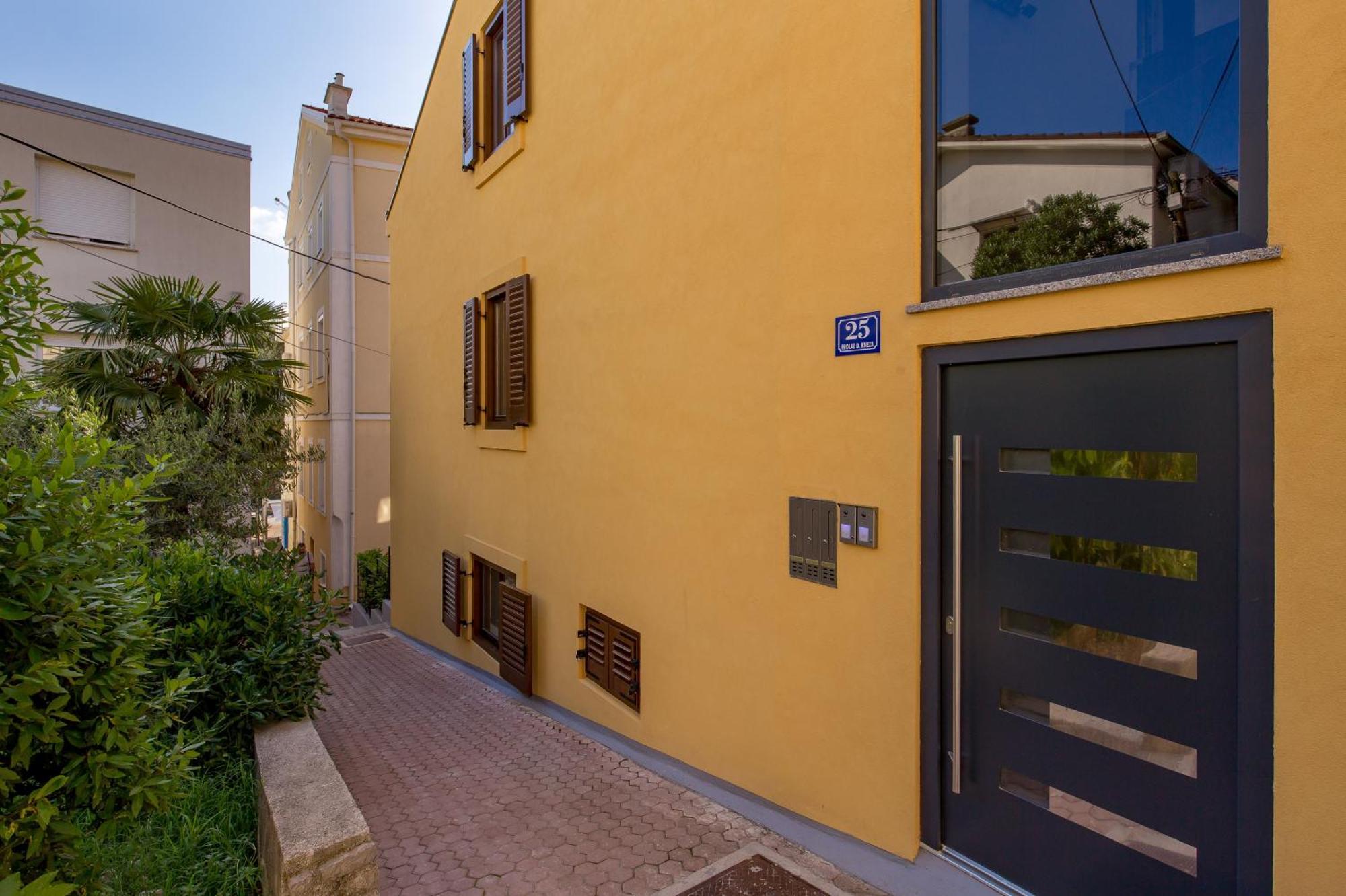 Apartmani Dogas Crikvenica Ruang foto